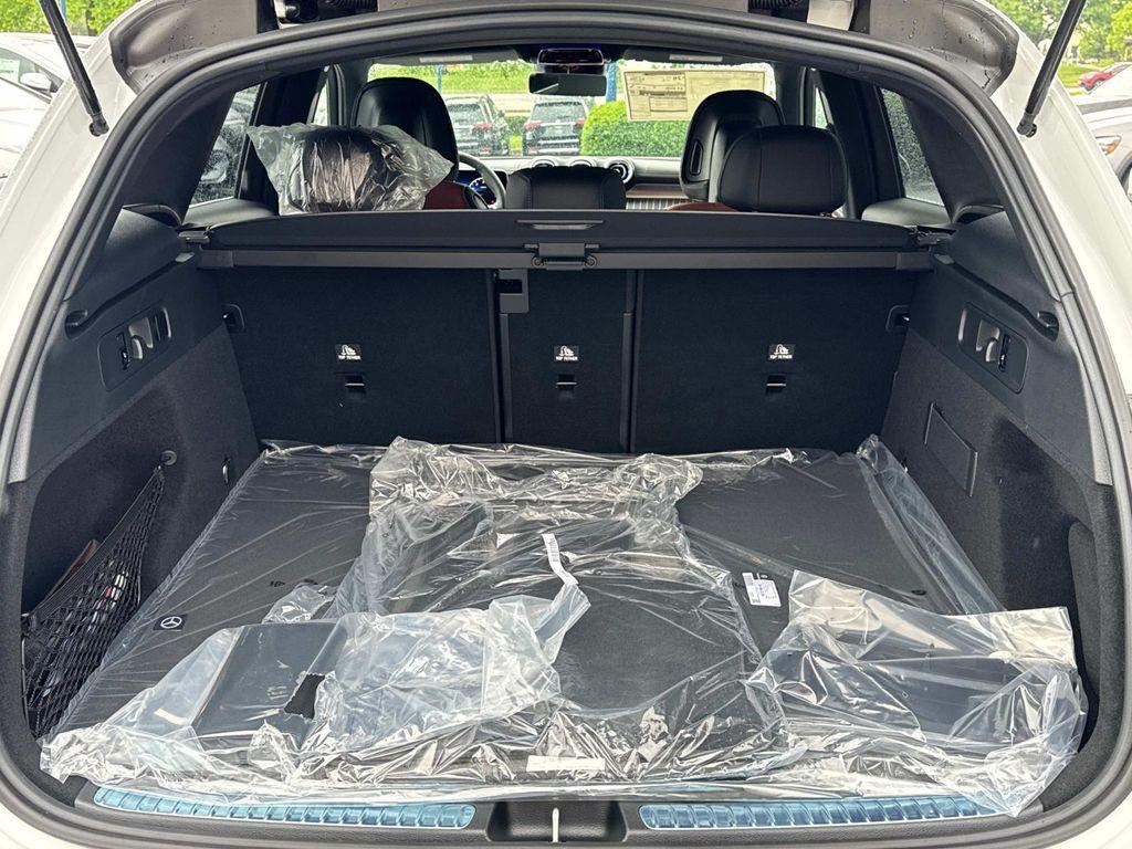 new 2025 Mercedes-Benz GLC 300 car, priced at $60,735