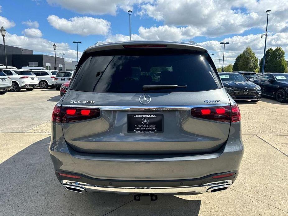 new 2024 Mercedes-Benz GLS 450 car