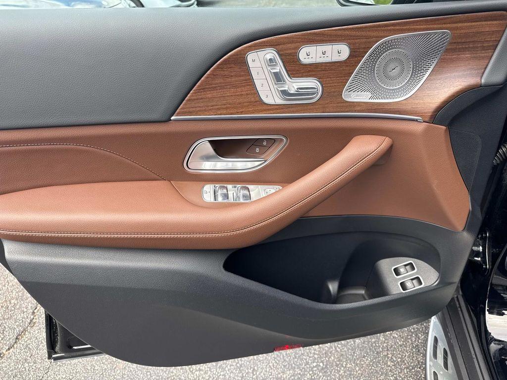 new 2025 Mercedes-Benz GLE 450e car, priced at $81,880