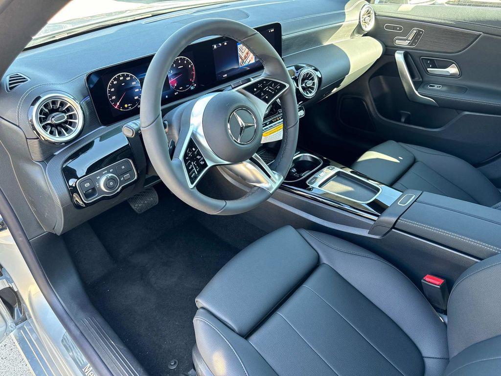 new 2025 Mercedes-Benz CLA 250 car