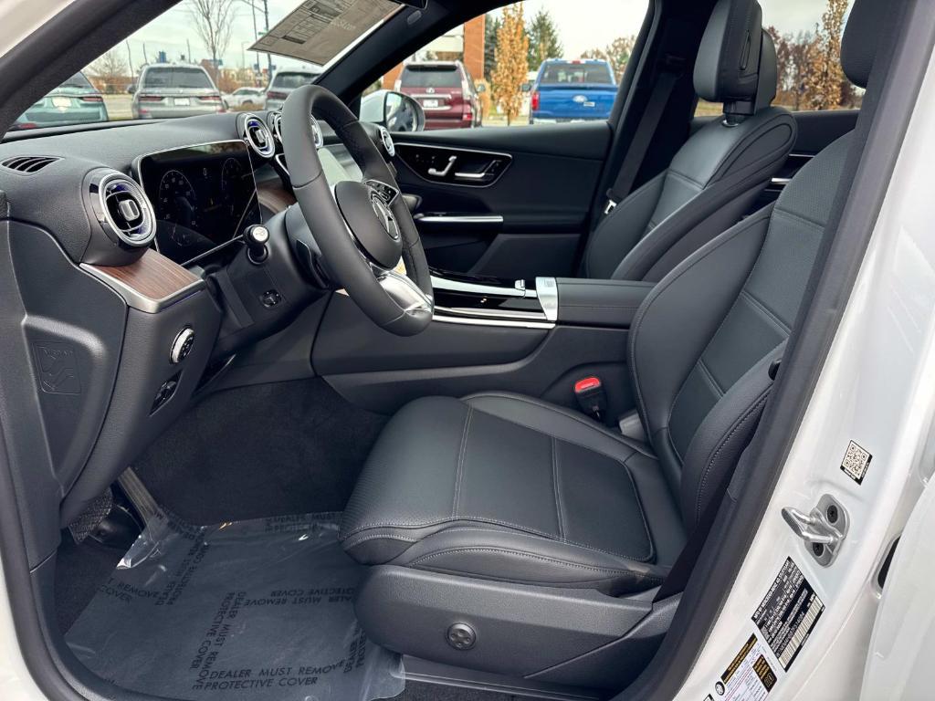 new 2026 Mercedes-Benz GLC 300 car, priced at $59,805