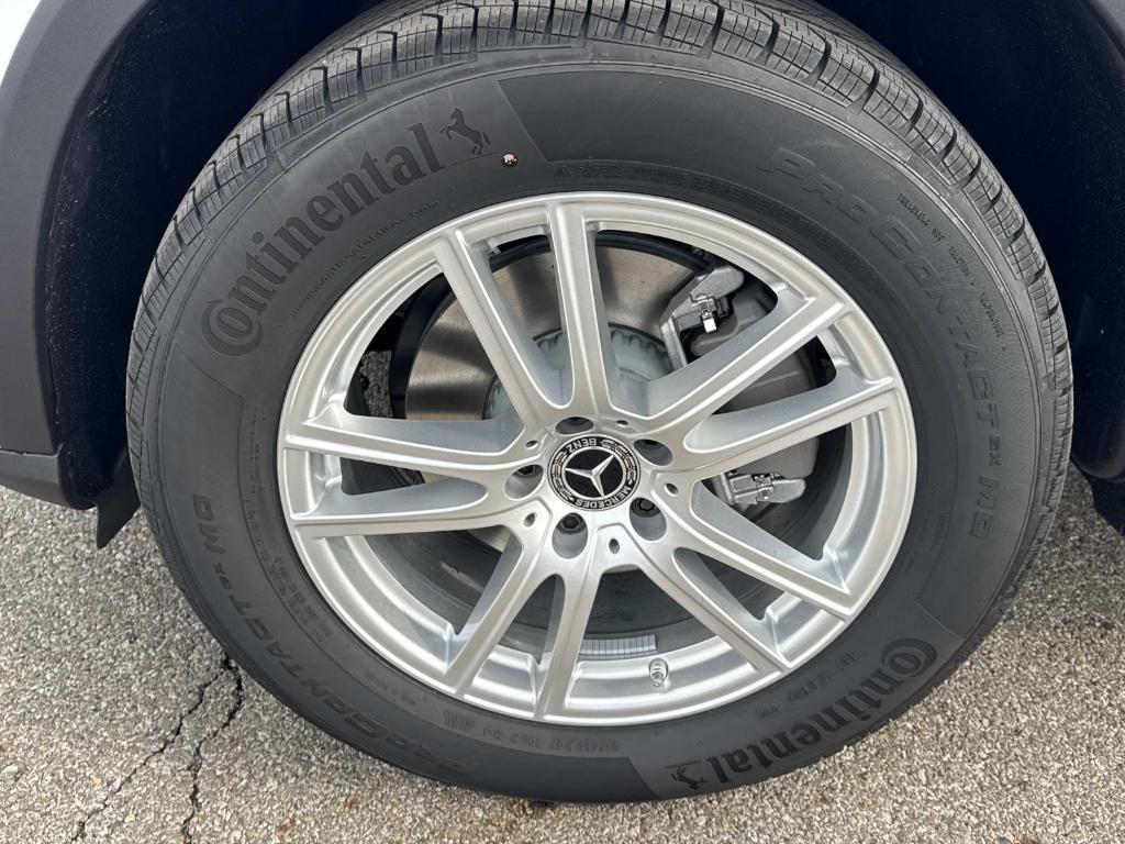 new 2026 Mercedes-Benz GLC 300 car, priced at $59,805