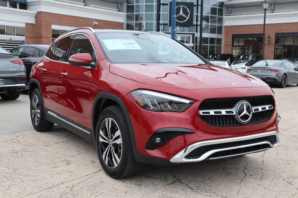 new 2024 Mercedes-Benz GLA 250 car, priced at $52,410