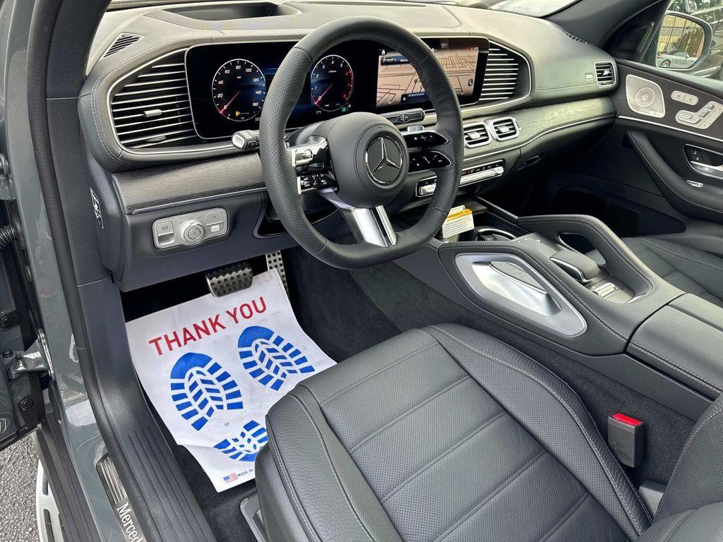 new 2025 Mercedes-Benz GLS 450 car, priced at $112,610