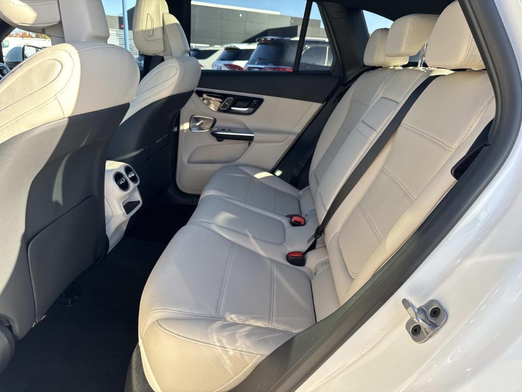 new 2026 Mercedes-Benz GLC 300 car, priced at $58,925