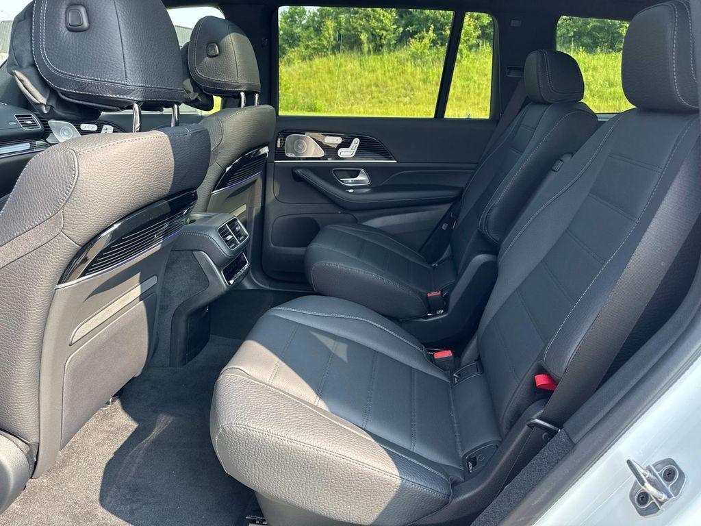 new 2025 Mercedes-Benz GLS 450 car, priced at $110,120