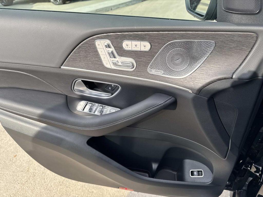 new 2026 Mercedes-Benz GLS 450 car, priced at $93,615