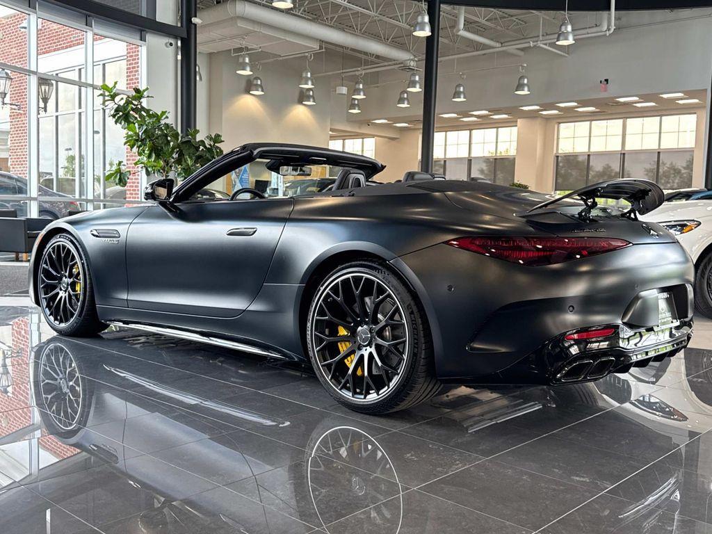 new 2025 Mercedes-Benz AMG SL 55 car, priced at $174,650