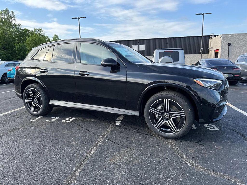 new 2025 Mercedes-Benz GLC 300 car, priced at $63,785