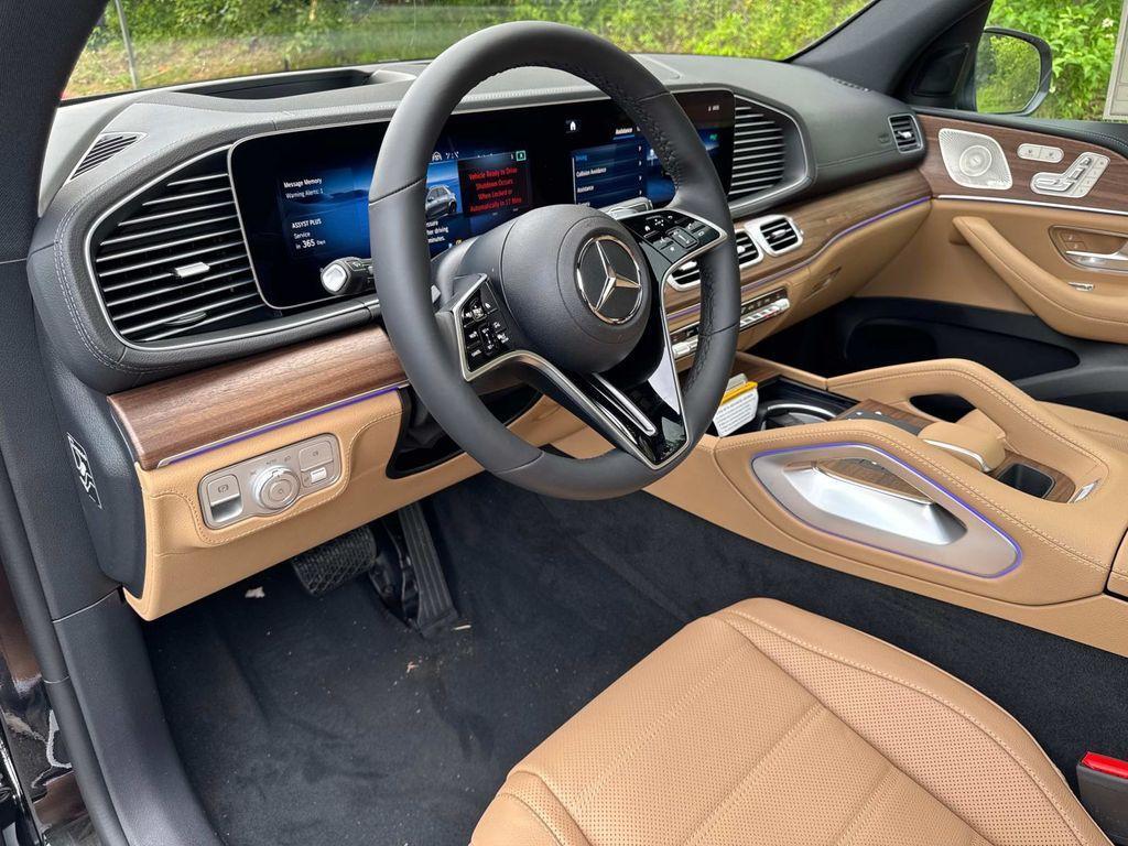 new 2025 Mercedes-Benz GLE 450 car, priced at $90,320