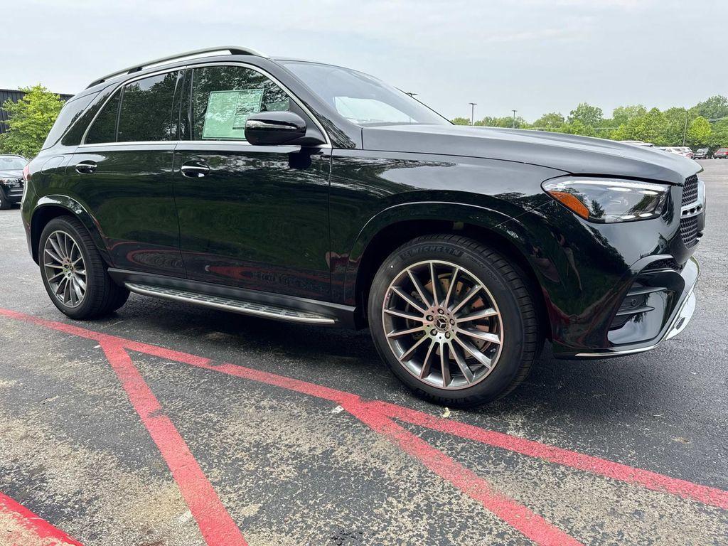 new 2025 Mercedes-Benz GLE 450 car, priced at $90,320