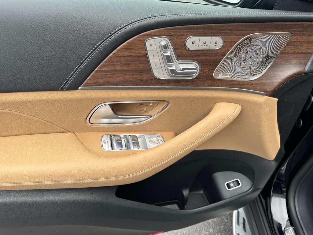 new 2025 Mercedes-Benz GLE 450 car, priced at $90,320