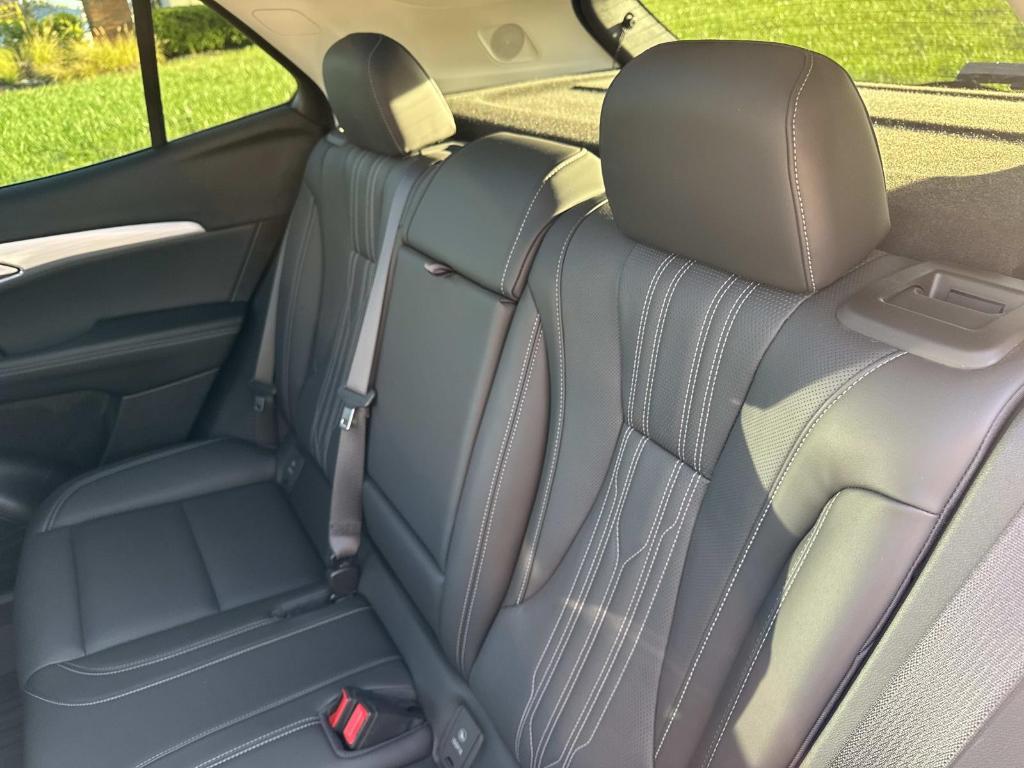 used 2024 Buick Envision car, priced at $35,692