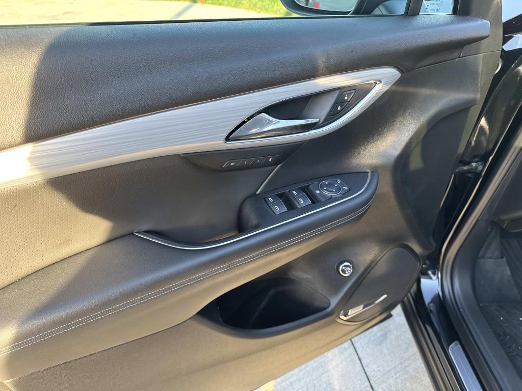 used 2024 Buick Envision car, priced at $35,692