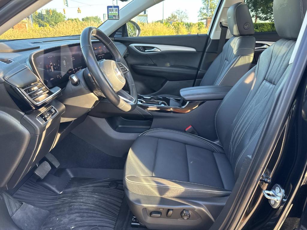 used 2024 Buick Envision car, priced at $35,692