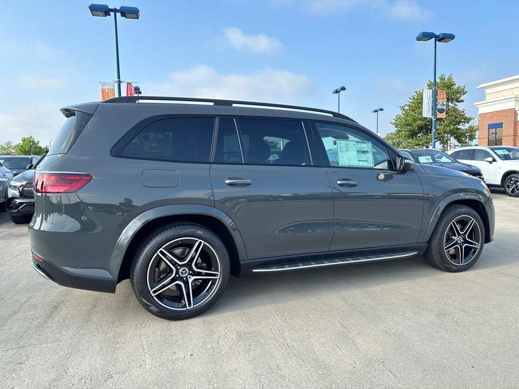 new 2025 Mercedes-Benz GLS 450 car, priced at $107,120