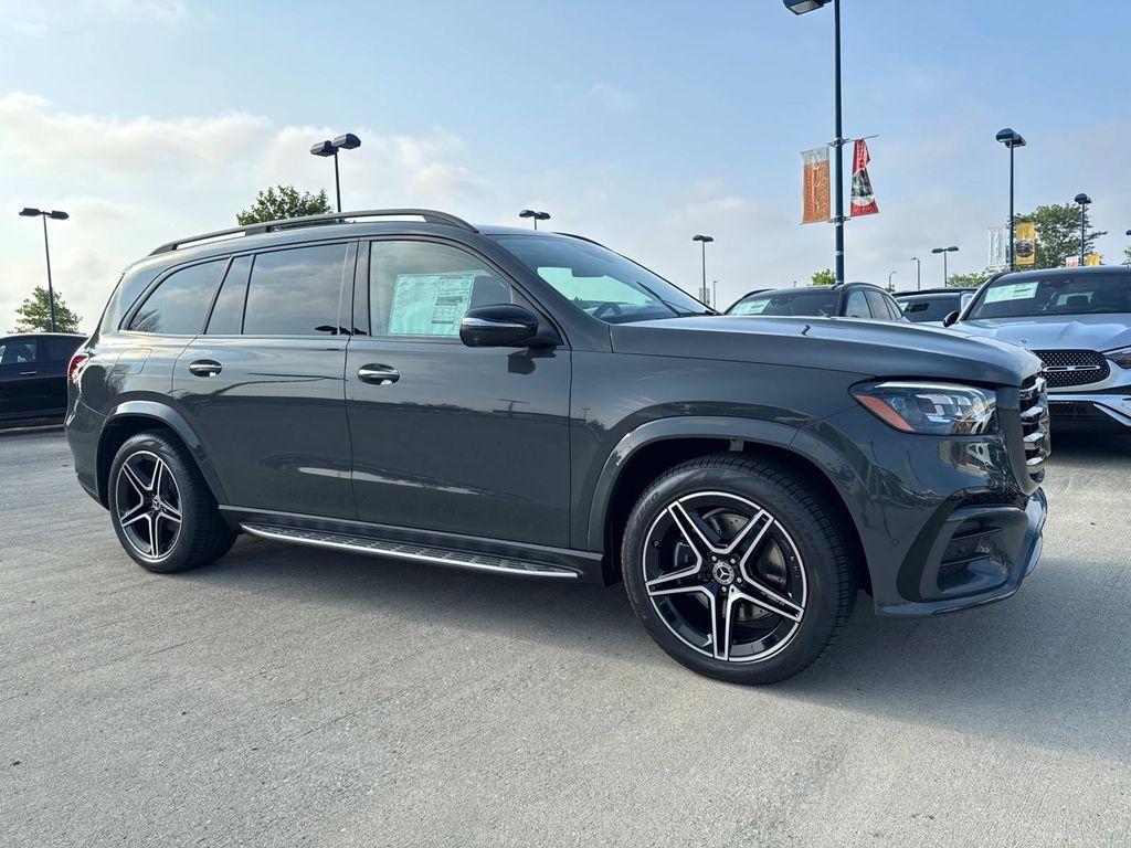 new 2025 Mercedes-Benz GLS 450 car, priced at $107,120
