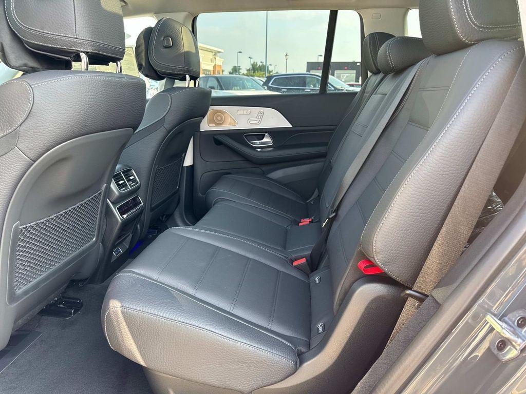 new 2025 Mercedes-Benz GLS 450 car, priced at $107,120
