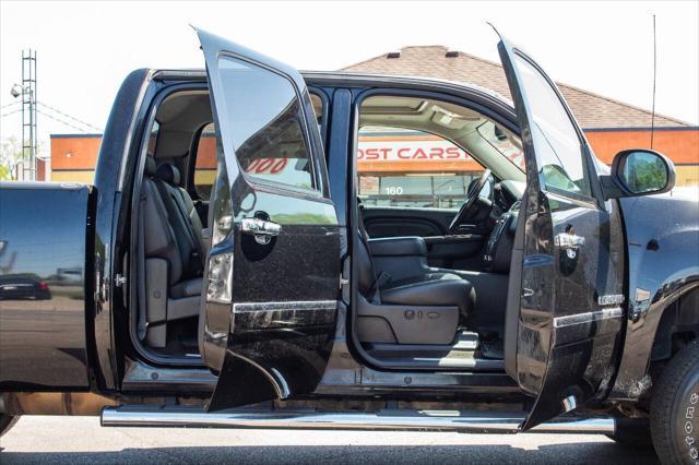used 2013 GMC Sierra 2500 car, priced at $25,000