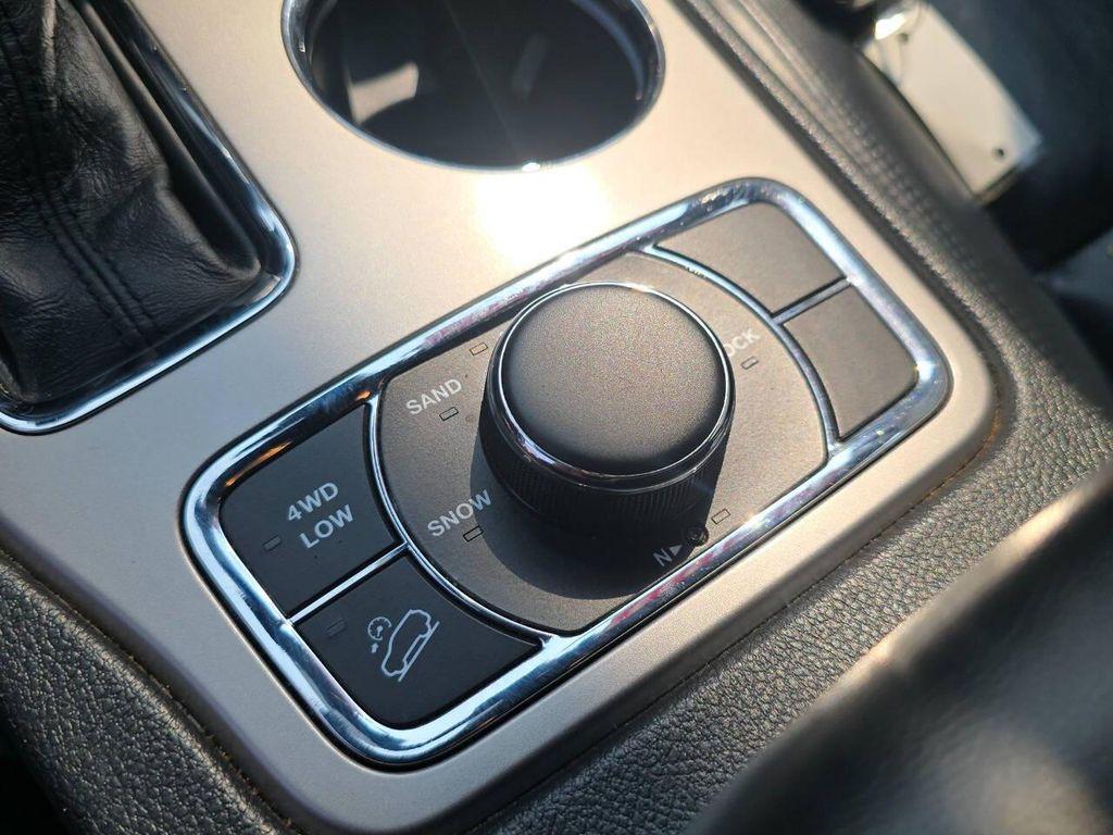 used 2019 Jeep Grand Cherokee car, priced at $18,000