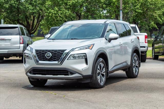 used 2021 Nissan Rogue car, priced at $15,000