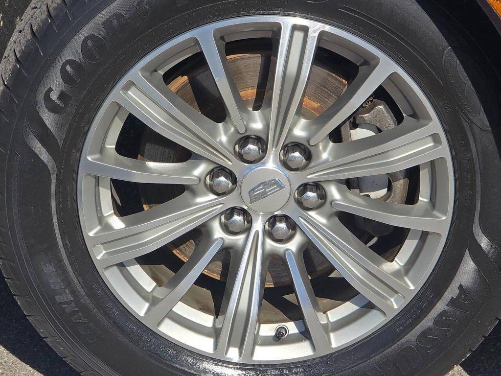 used 2017 Cadillac XT5 car, priced at $12,000