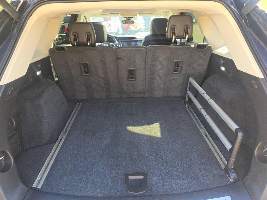 used 2017 Cadillac XT5 car, priced at $12,000