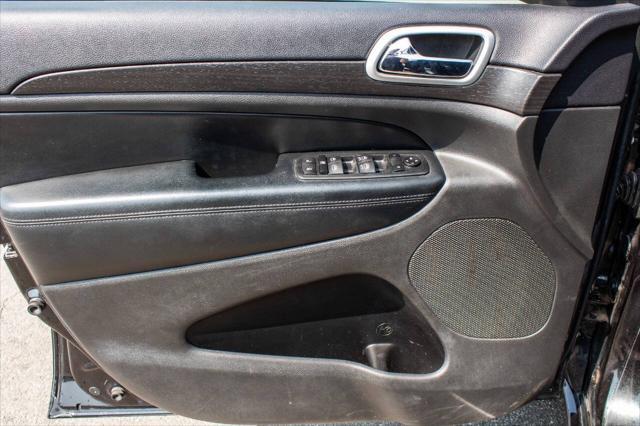 used 2015 Jeep Grand Cherokee car, priced at $17,000