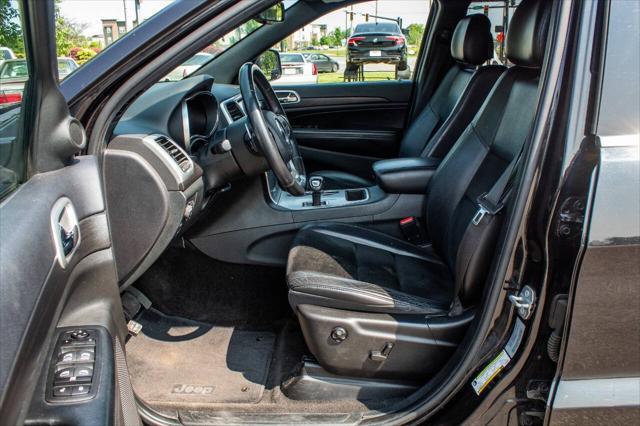used 2015 Jeep Grand Cherokee car, priced at $17,000