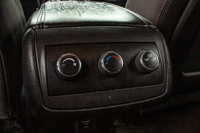used 2015 Chevrolet Traverse car, priced at $9,000