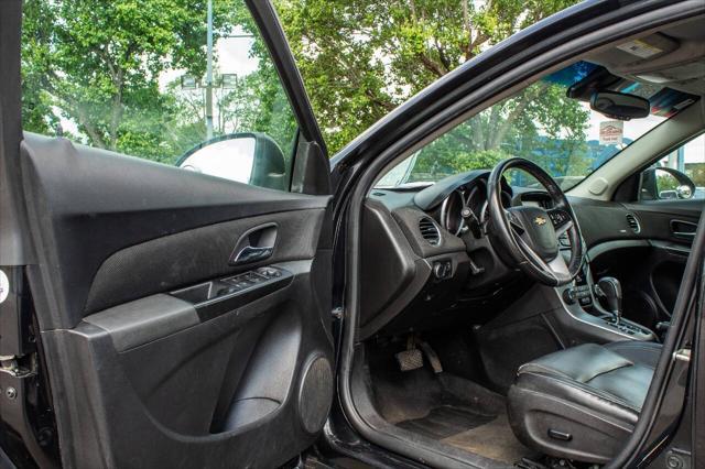 used 2014 Chevrolet Cruze car, priced at $6,000