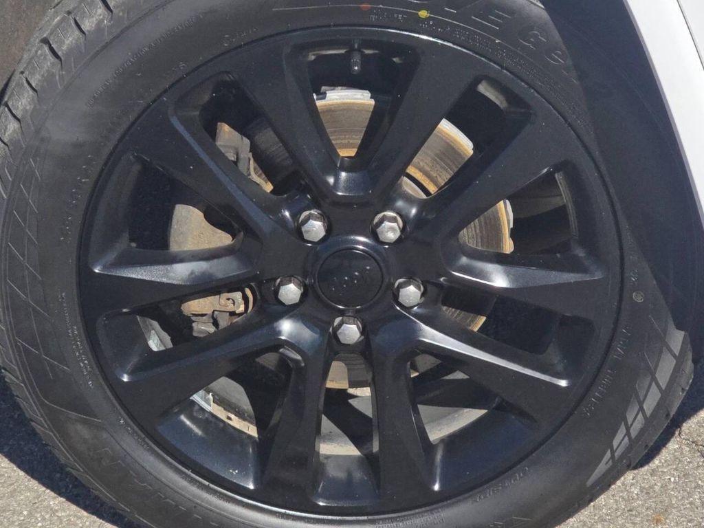 used 2017 Jeep Grand Cherokee car, priced at $16,000