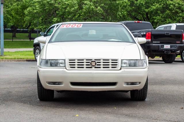 used 2002 Cadillac Eldorado car, priced at $7,000
