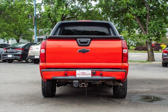 used 2009 Chevrolet Avalanche car, priced at $13,000