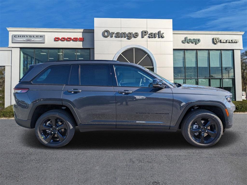 new 2025 Jeep Grand Cherokee car, priced at $51,788