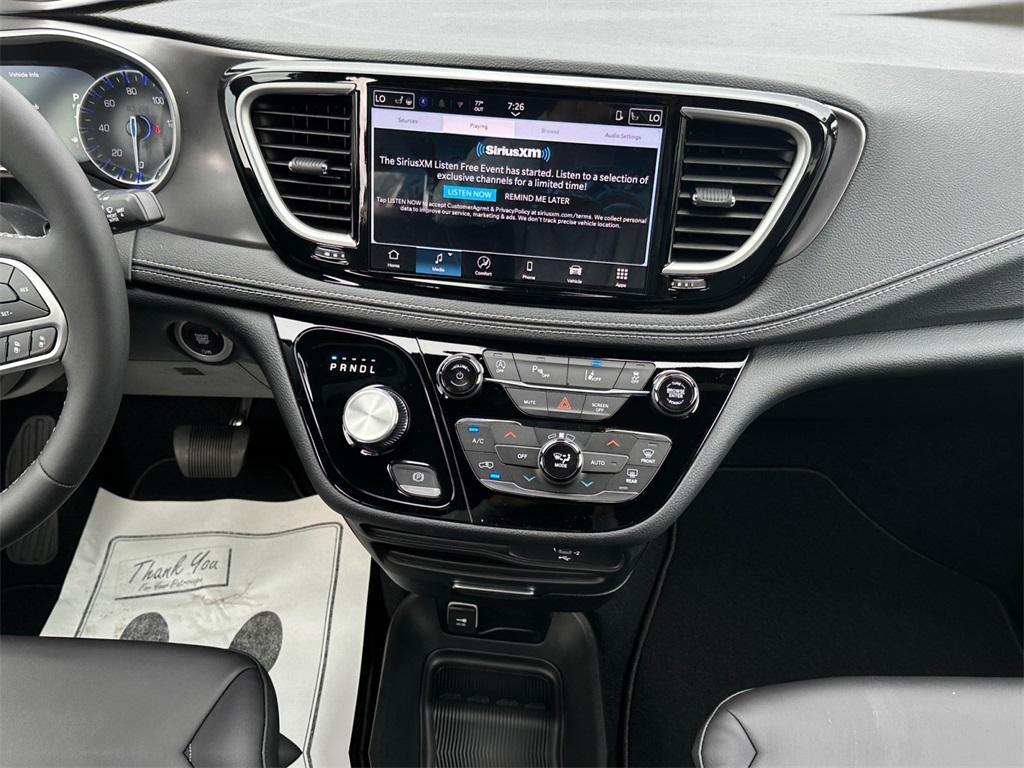 new 2026 Chrysler Pacifica car, priced at $42,016