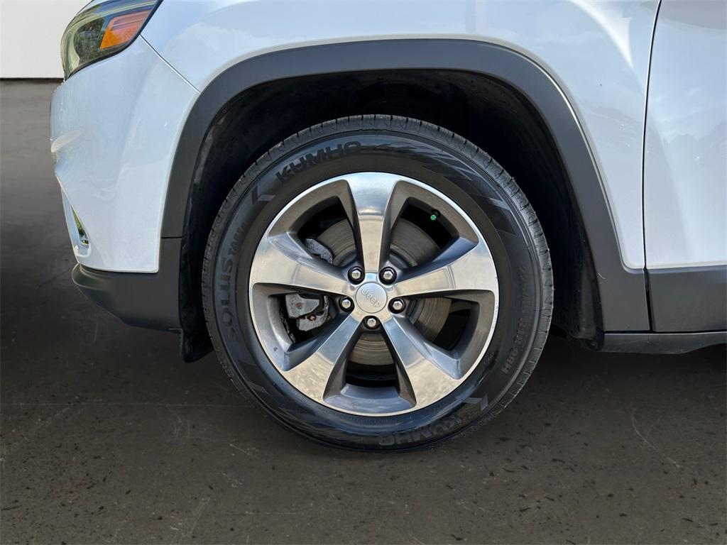 used 2020 Jeep Cherokee car, priced at $17,800