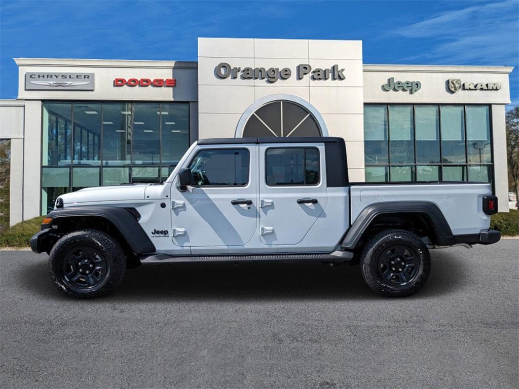 new 2024 Jeep Gladiator car, priced at $38,867