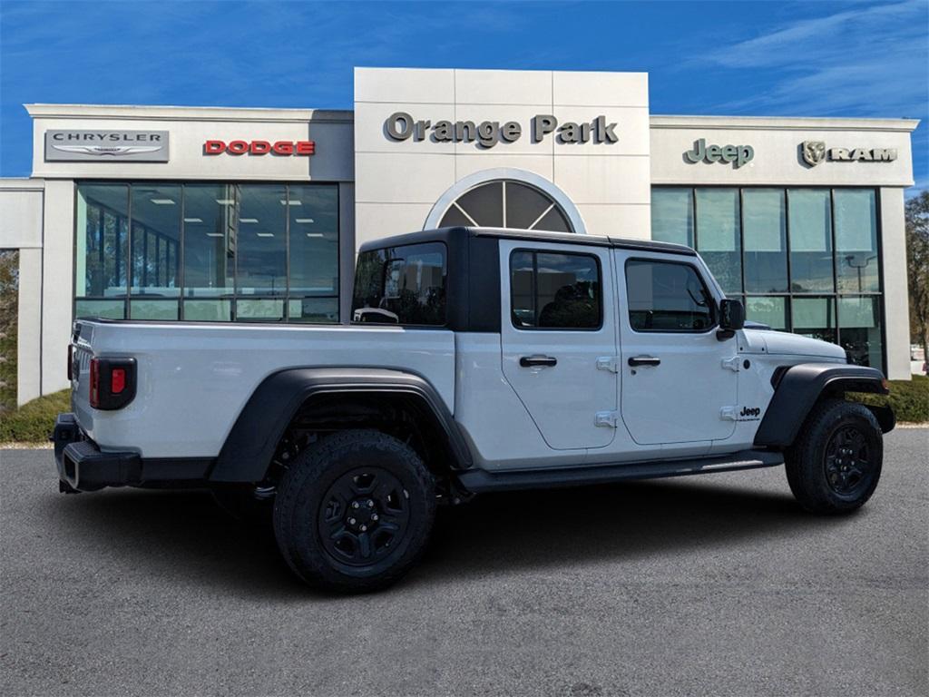 new 2024 Jeep Gladiator car, priced at $38,867