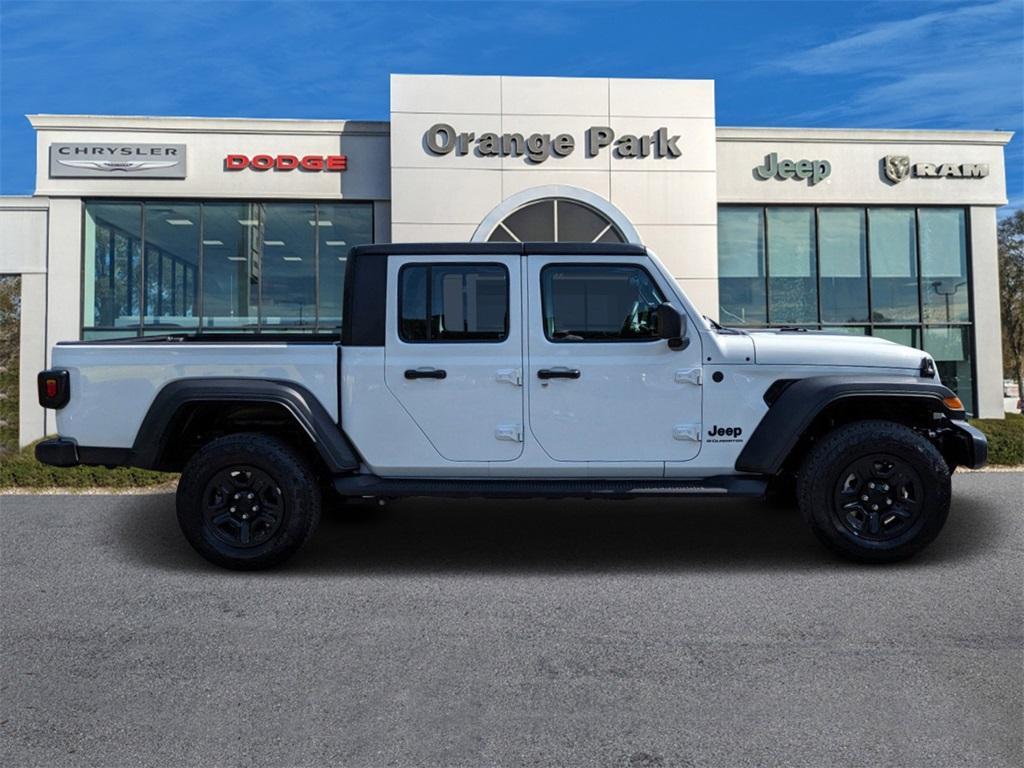 new 2024 Jeep Gladiator car, priced at $38,867