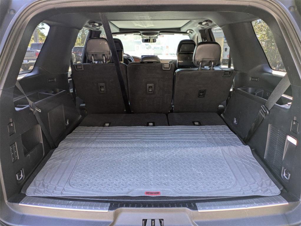 used 2019 Lincoln Navigator car, priced at $25,500