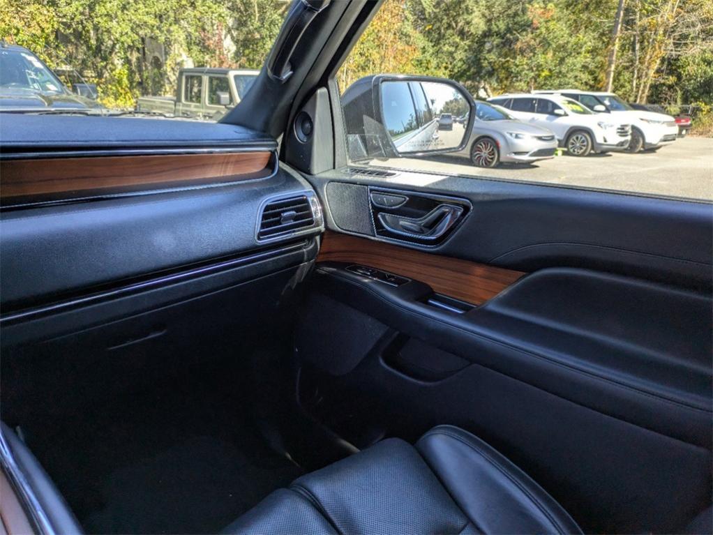 used 2019 Lincoln Navigator car, priced at $25,500