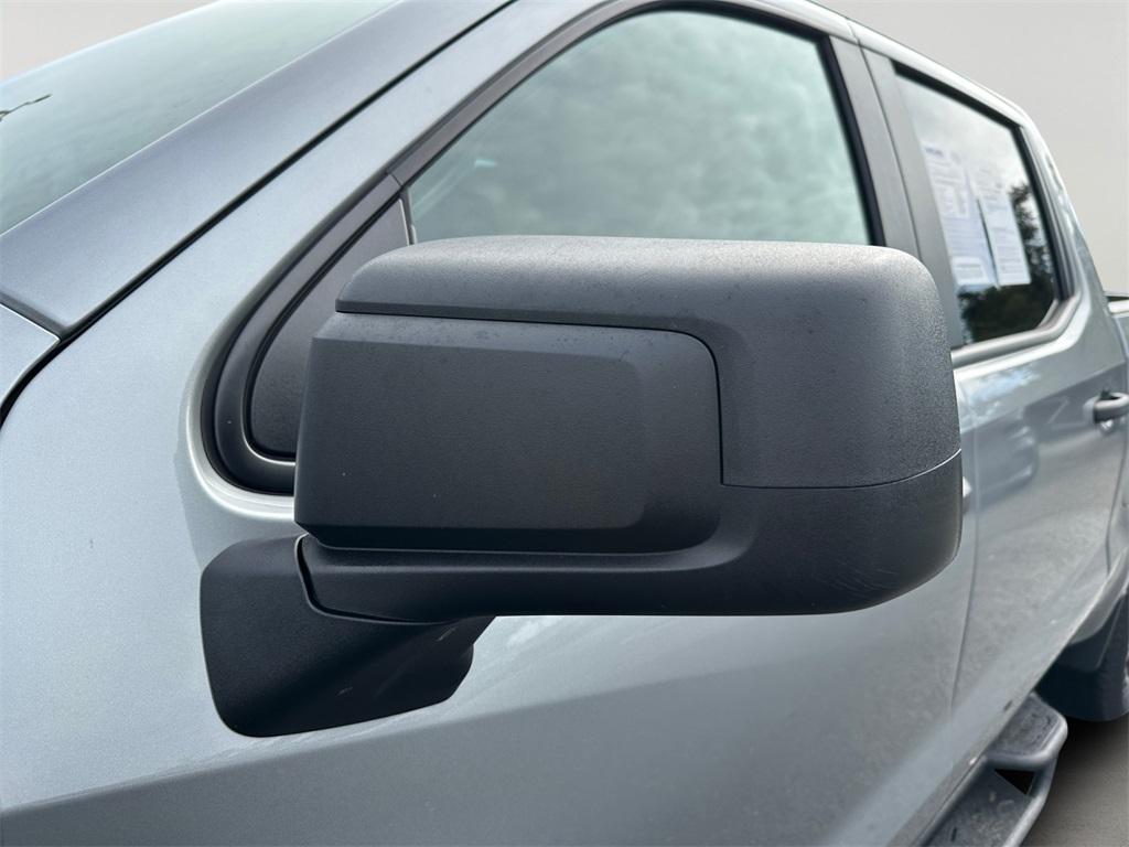 used 2024 Chevrolet Silverado 1500 car, priced at $33,300