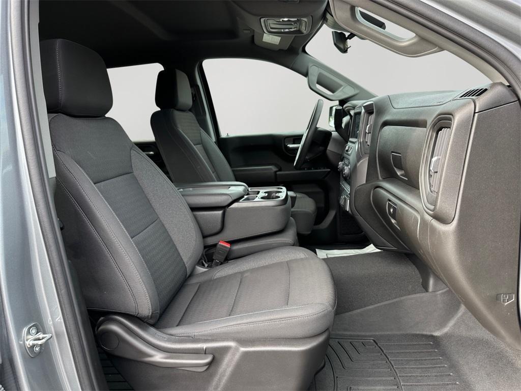 used 2024 Chevrolet Silverado 1500 car, priced at $33,300