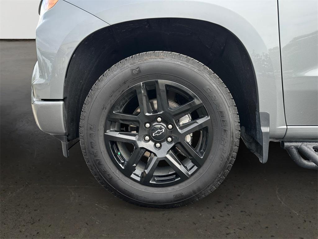 used 2024 Chevrolet Silverado 1500 car, priced at $33,300