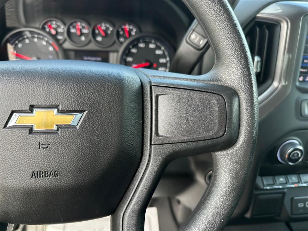 used 2024 Chevrolet Silverado 1500 car, priced at $33,300