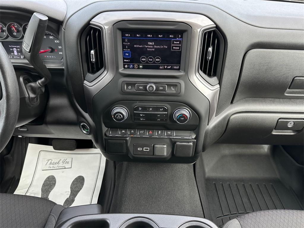 used 2024 Chevrolet Silverado 1500 car, priced at $33,300