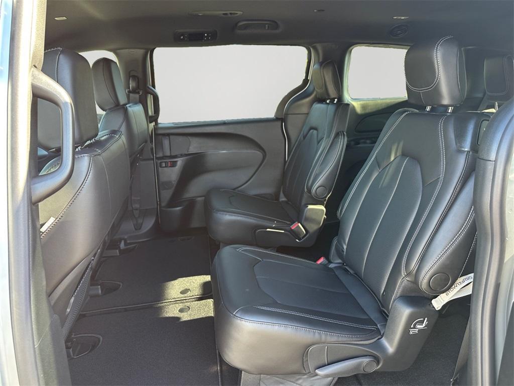 new 2026 Chrysler Pacifica car, priced at $44,482