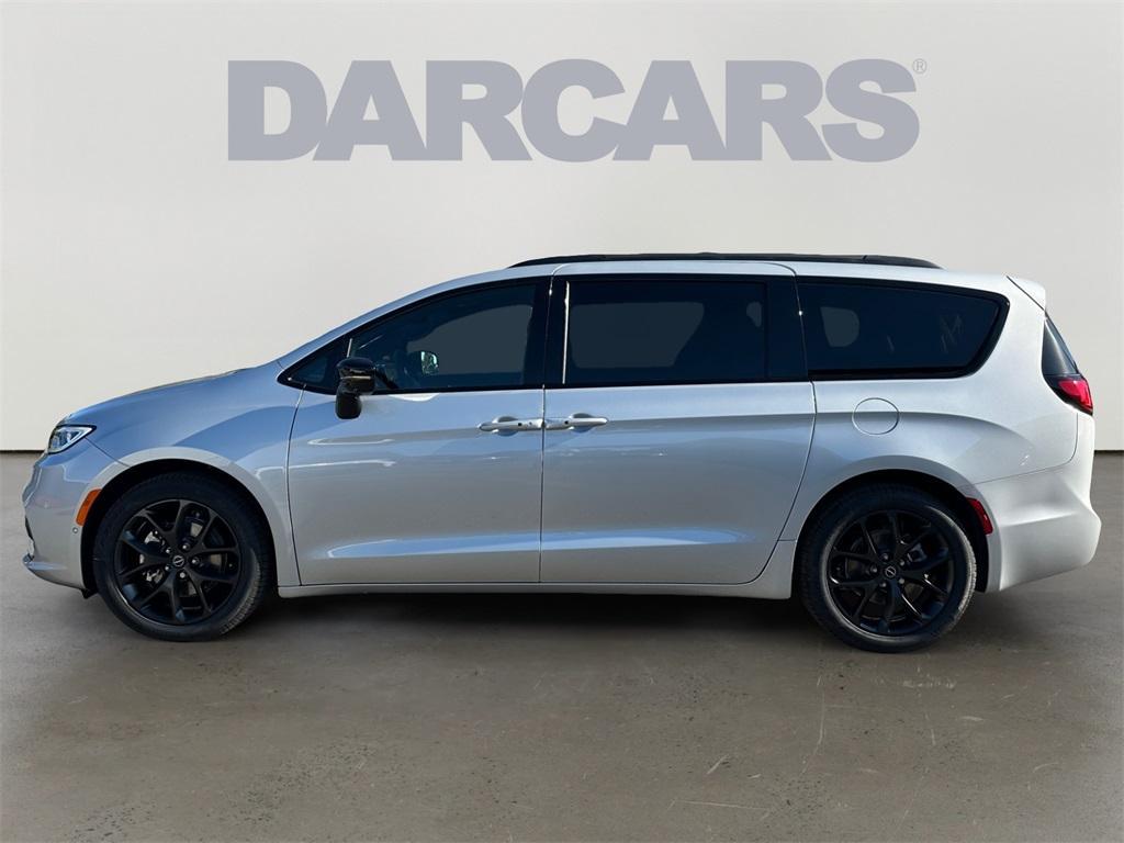 new 2026 Chrysler Pacifica car, priced at $44,482