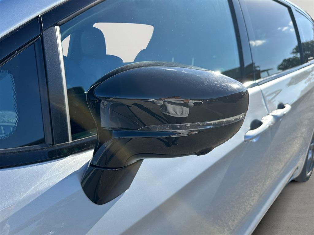 new 2026 Chrysler Pacifica car, priced at $44,482